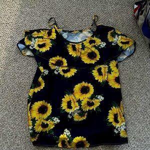 Super cute flower sunflower strapped shirt silky material